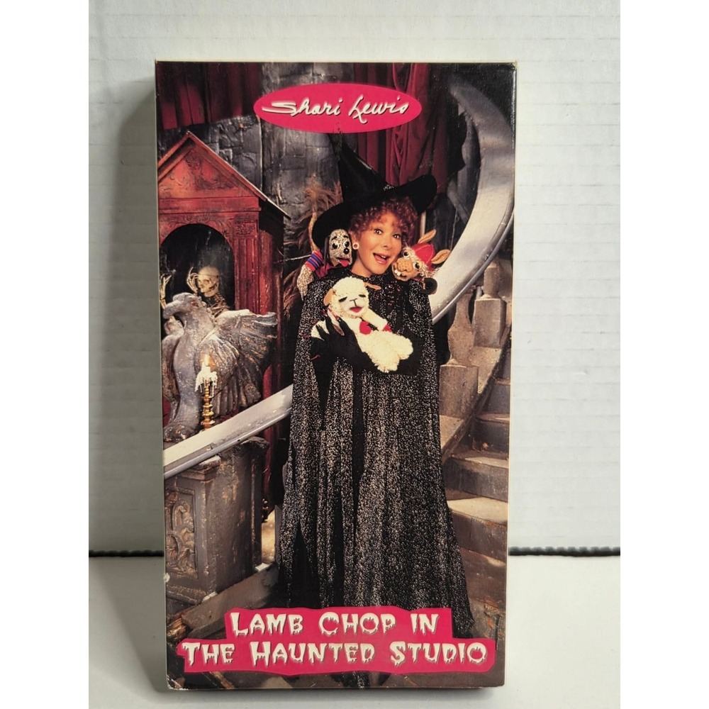 Lamb Chop in the Haunted Studio - Shari Lewis (VHS, 1994)